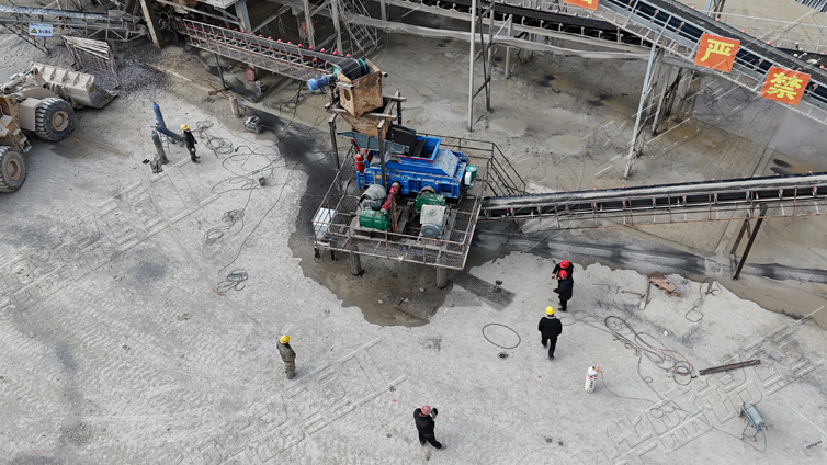 四川眉山1080液壓對輥機(jī)瓜米石生產(chǎn)線